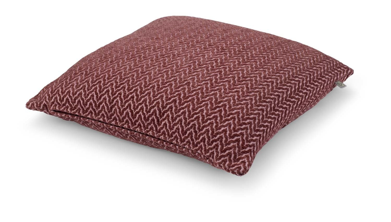 Bordeaux sierkussen 45x45 cm plat op zij met zigzag weefpatroon