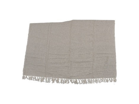 Beige plaiddeken met ruitpatroon, gevouwen, met franjes, 125x150 cm