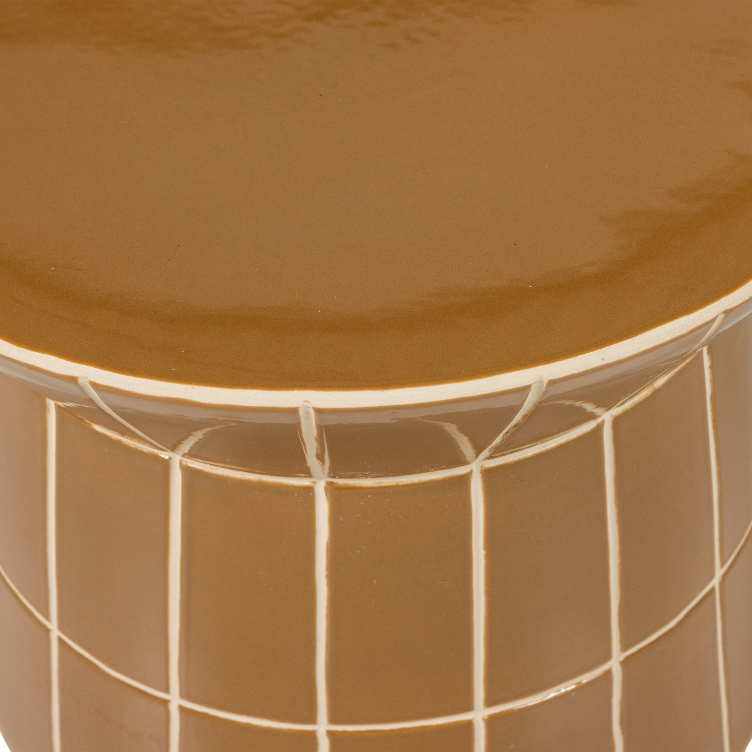 PLU DECORATIEVE BIJZETTAFEL O38X30 CM KERAMIEK HONINGGEEL