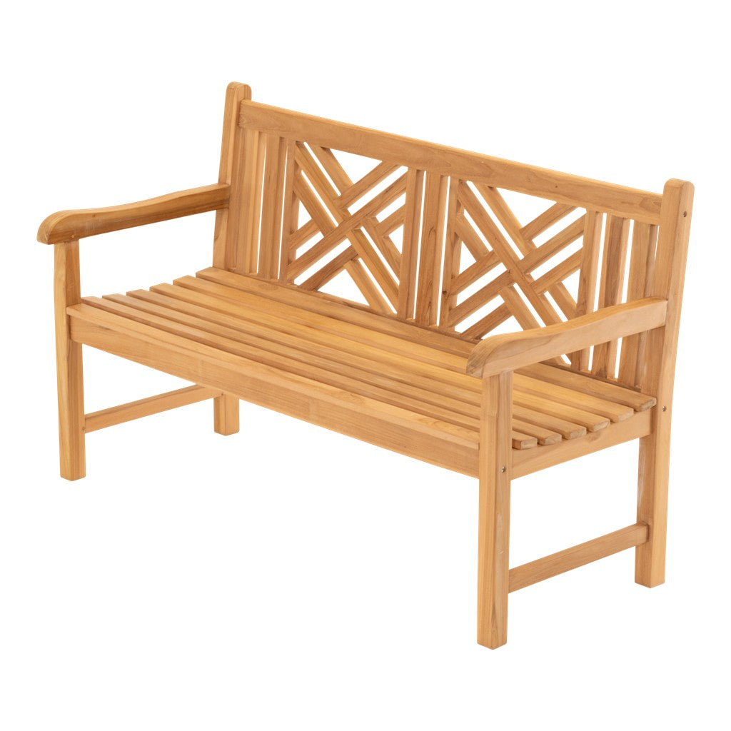 Teakbank met houten latten zitting en rugleuning met X-patroon, met armleuningen