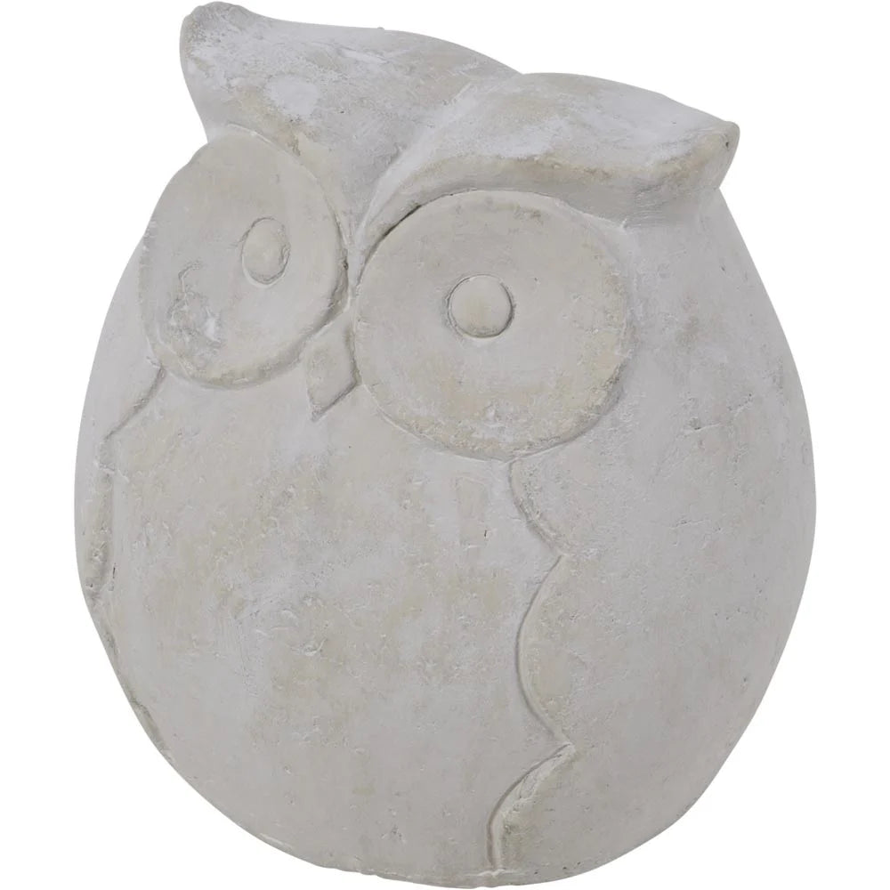 Uilbeeldje van grijs terracotta met uitlopende ogen en geaccentueerde vleugelranden