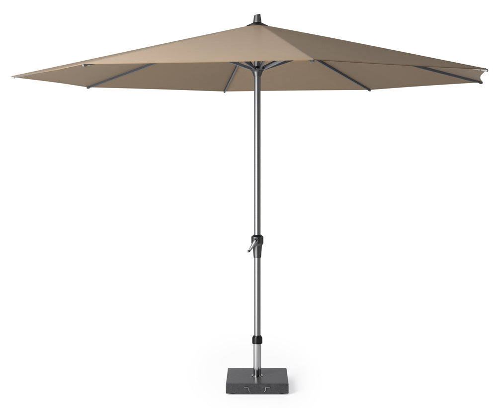 Riva parasol met taupe doek, ronde vorm en metalen mast