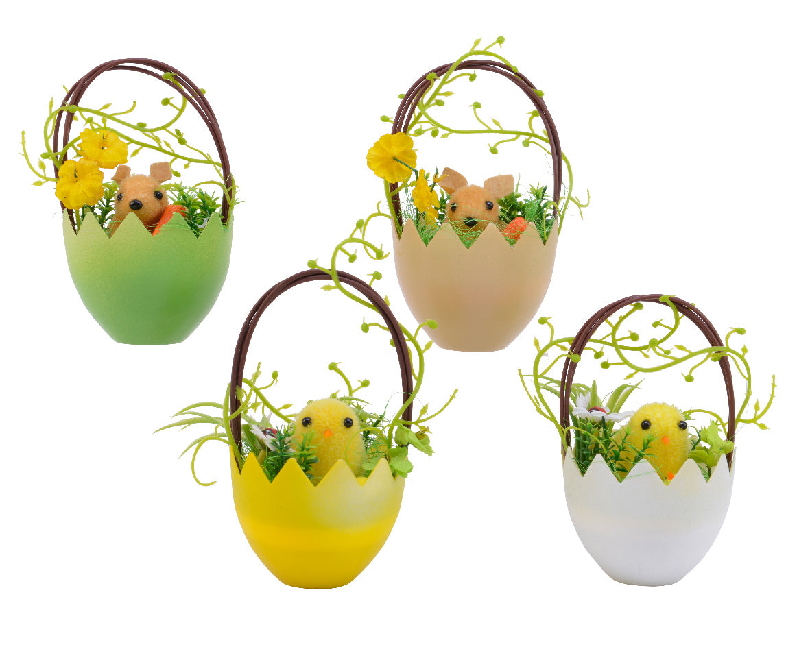 Assortiment paaseieren van plastic met kuikens en slingers, set van vier