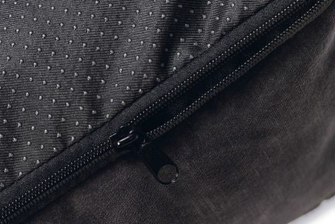 Designed by Lotte Yndis - Hondenkussen - Antraciet - 100x70x15 cm