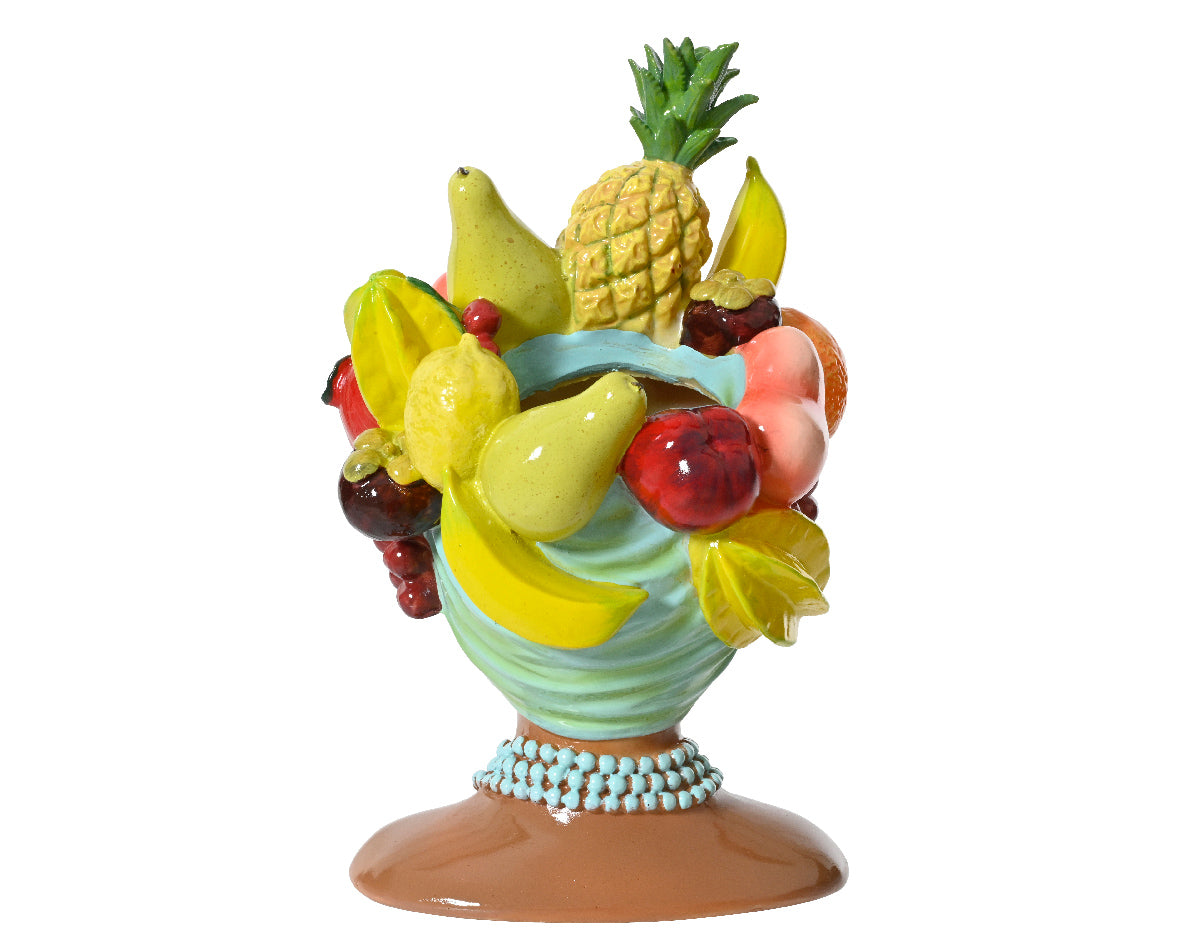 Plantenbak van polyresin: vrouwkop met fruitkroon en parelketting, blauwe halsband