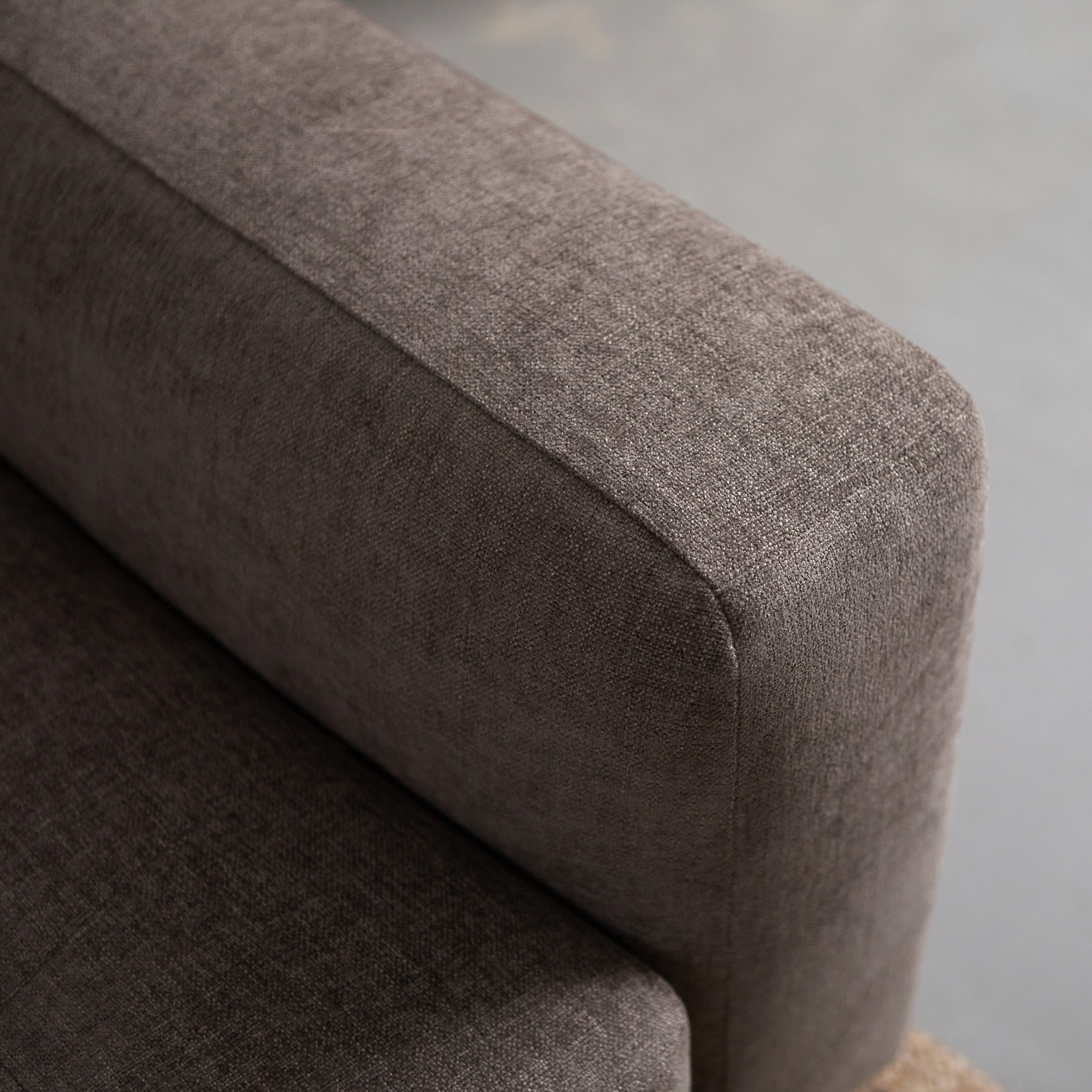 OREO met chaise longue links - Tesla 2004