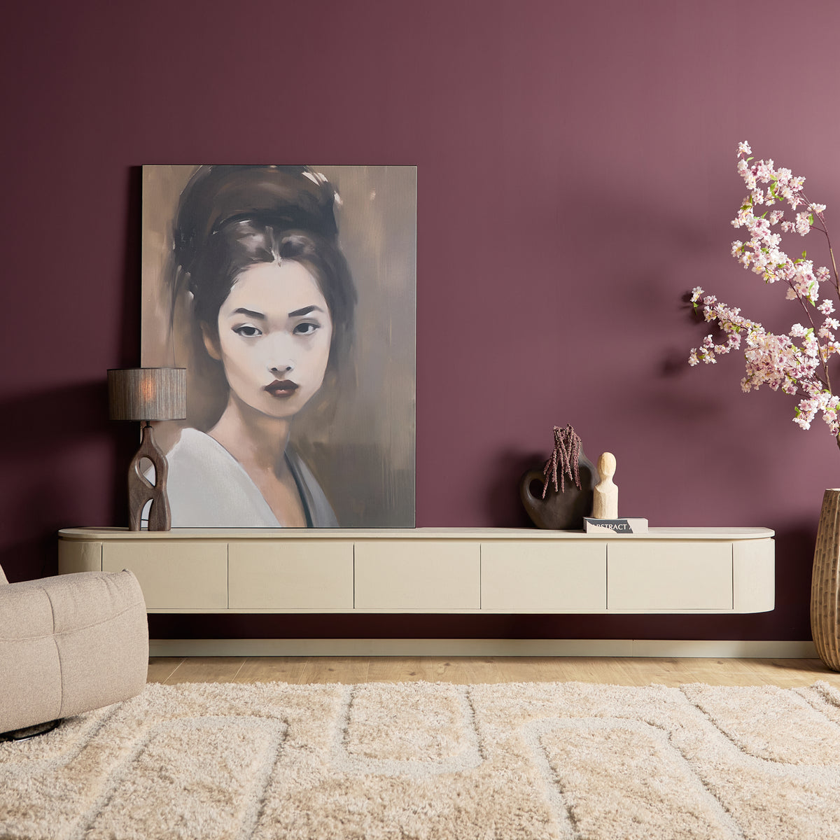 Zwevend tv-meubel met vier ladefronten en ovale/platte bovenrand, beige/wit