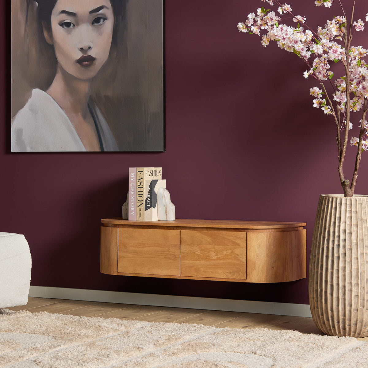 Tv-meubel Excellent Naturel met afgeronde houten kast, 2 lades en zwarte pootjes