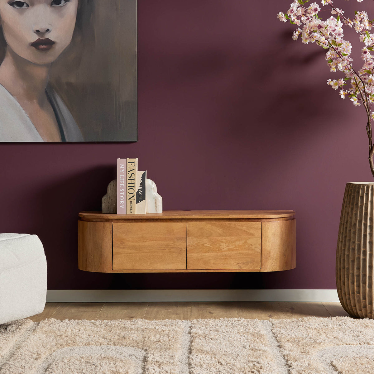 Tv-meubel Excellent Naturel met afgeronde houten kast en 2 lades, zwarte pootjes
