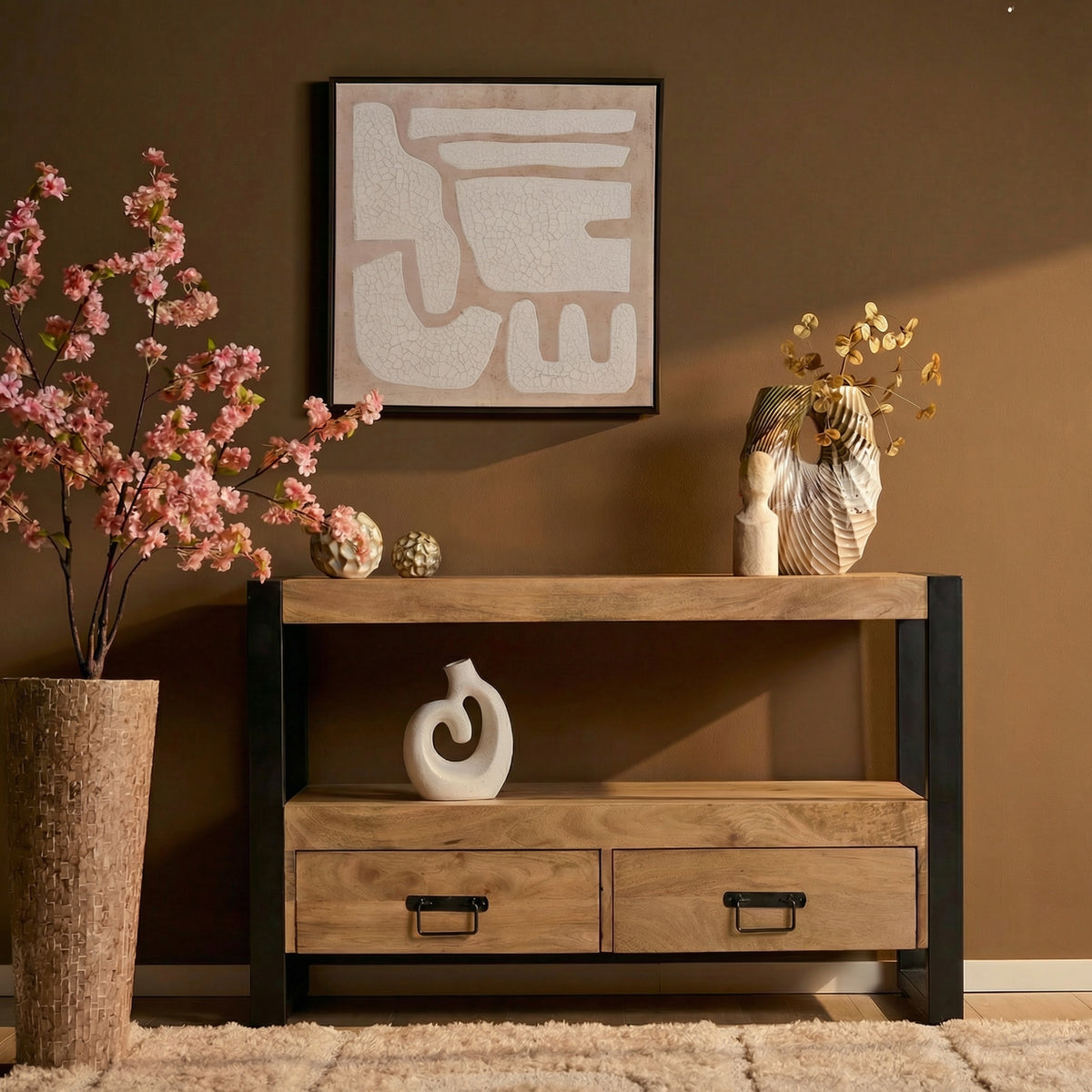 Tv-meubel met open plank en twee laden, zwart frame en licht hout