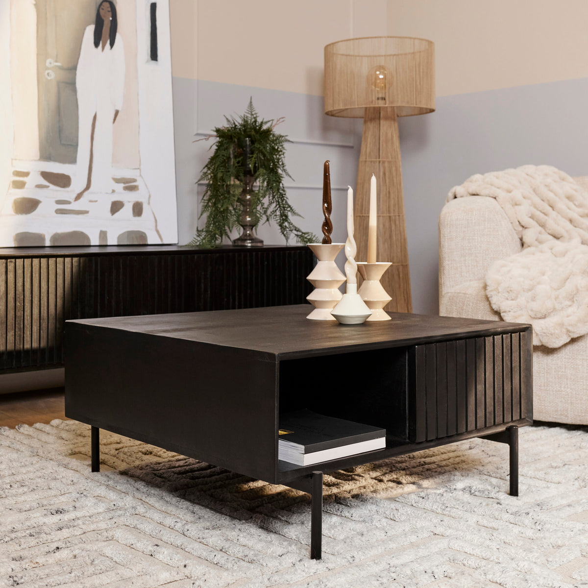 Salontafel Madison in zwart hout met lade, open vak en platte poten