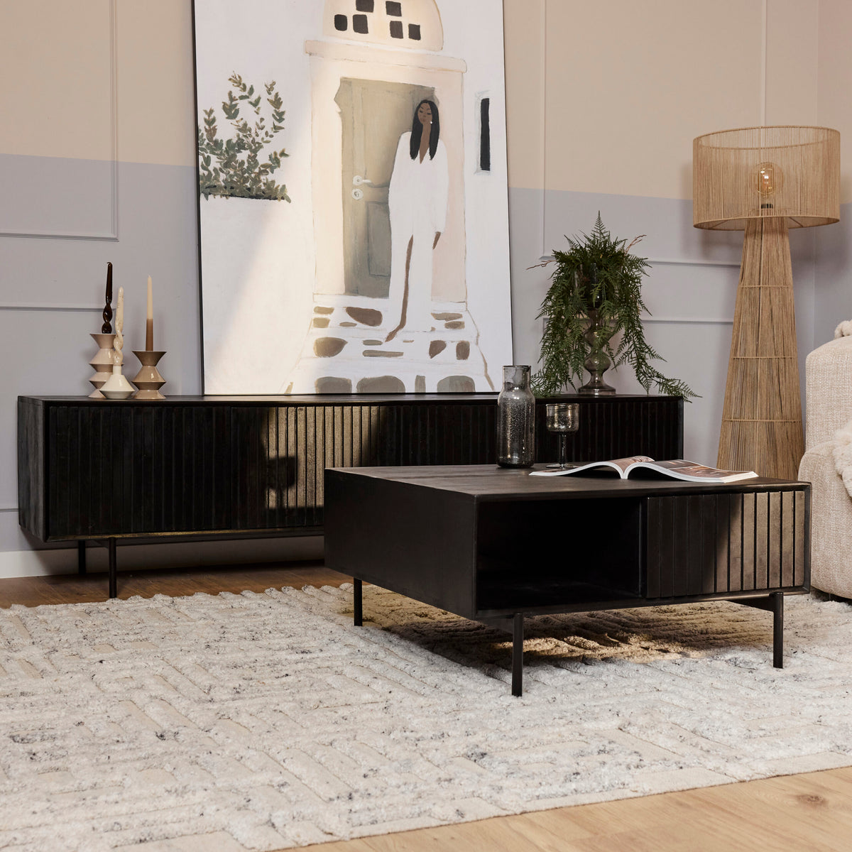 Salontafel Madison zwart: rechthoekig blad met open vak en ladefront met groeven