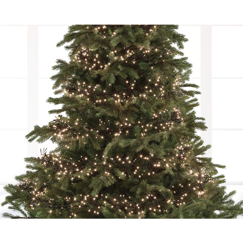 LED-clusterlicht op kunstkerstboom met warmwitte lichtjes