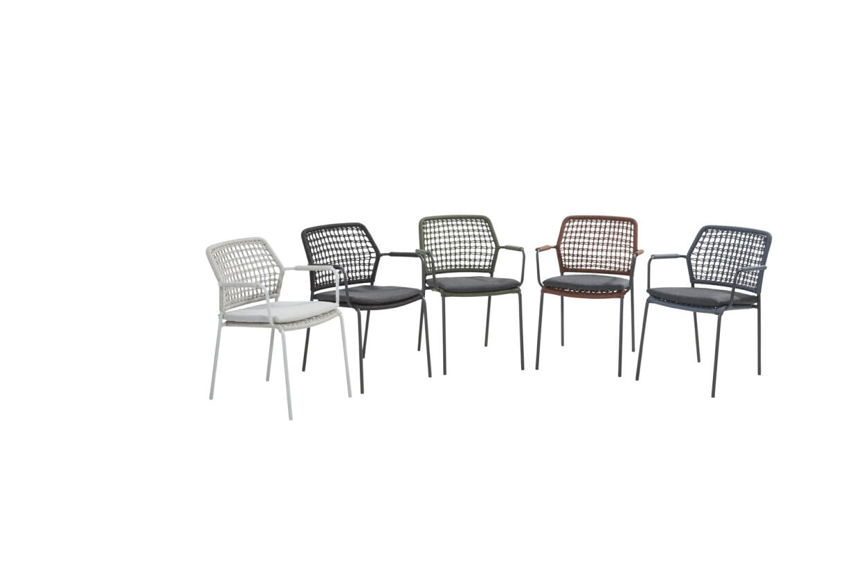 Antraciet barista diningstoelen met kussens, gevlochten rug en metalen frames