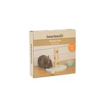 Beeztees speeltoren Hayra hout in verpakking, mintkleurige voet en houten paal
