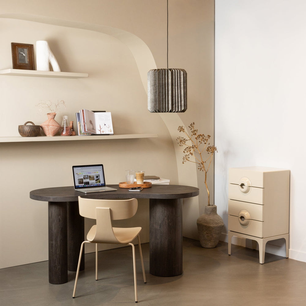 FORM HOUTEN STOEL MET METALEN POOT ZAND