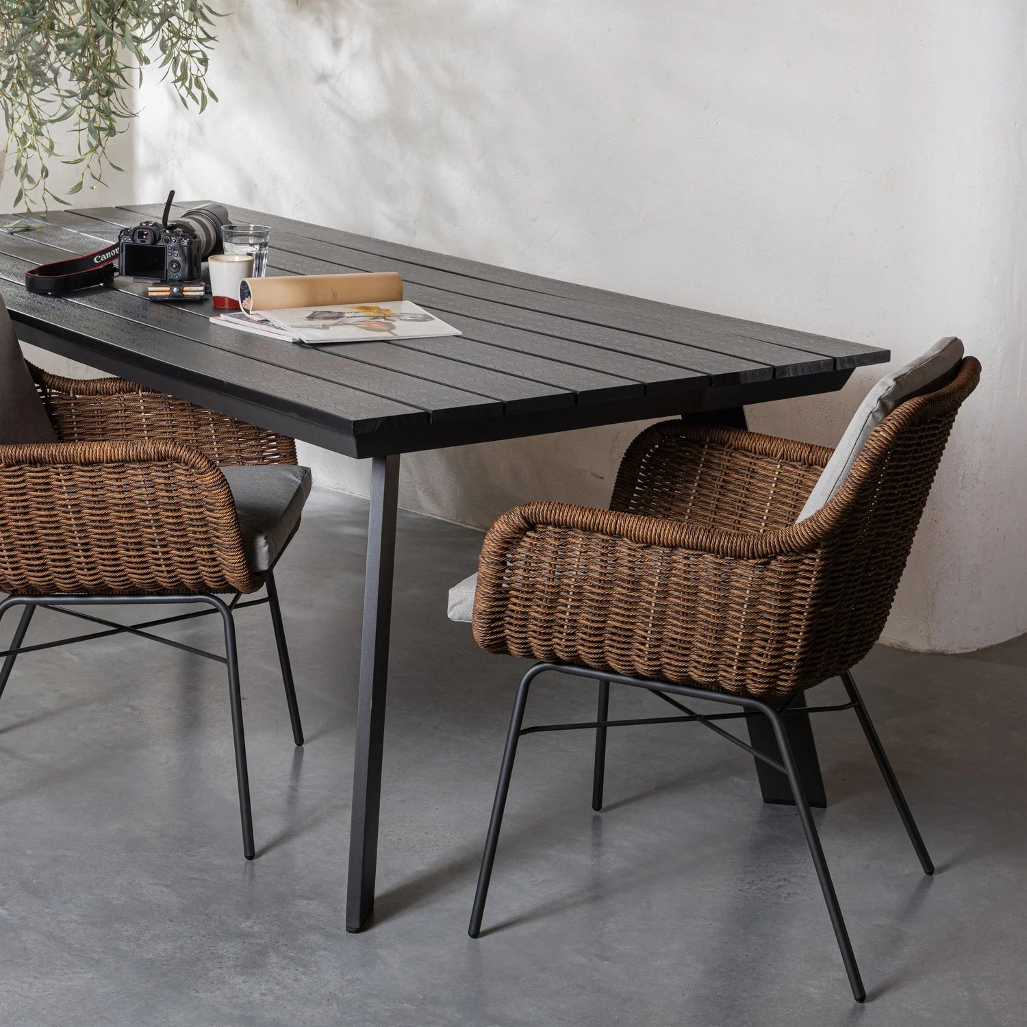 WOOOD - Veerle tuintafel aluminium/polywood antraciet 220x100cm