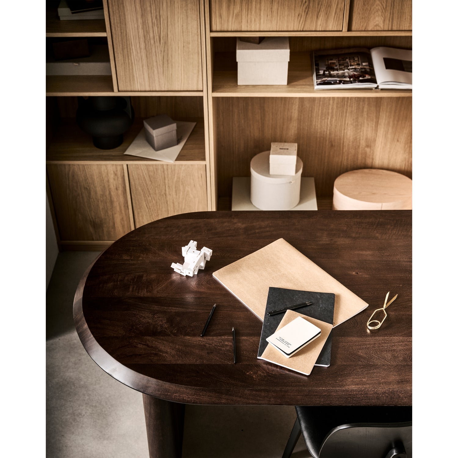 ELLIPS EETKAMERTAFEL MANGOHOUT WALNOOT 90X180 CM