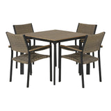 Tafelset met vier stoelen met beige vlechtwerk, zwart frame en houten lattenblad