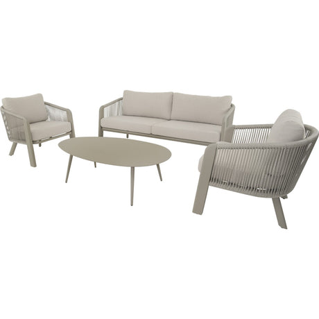 Beige loungeset: 2-zitsbank, 2 vlechtstoelen en ronde bijzettafel