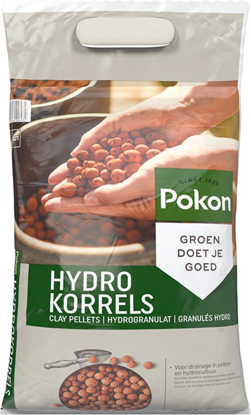Hydrokorrels in zak met groene Pokon-sticker en afbeelding van bruine kleikorrels