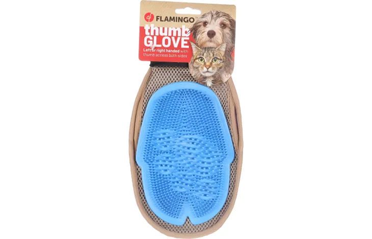 Massagehandschoen van Flamingo met blauwe massagemat, op kaartverpakking