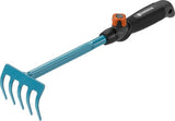 GARDENA handharkje met blauwe steel en teal harkkop, werkbreedte 8,5 cm