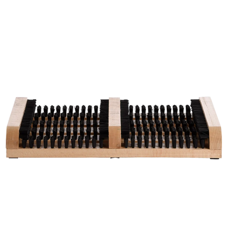 Houten schoenenveger met zwarte borstelharen op houten voet, Esschert design