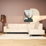 Beige fluwelen hoekbank met chaise rechts, rechte zitting en lage zwarte poten