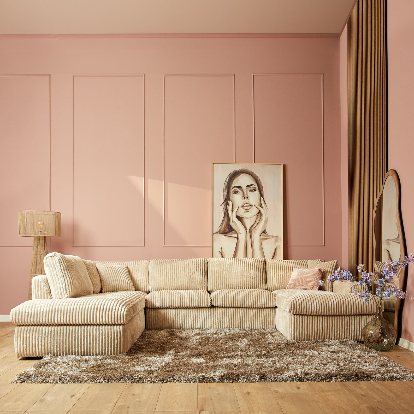 MySofa Teddy U-bank met beige geribde bekleding, lage zit en losse sierkussens