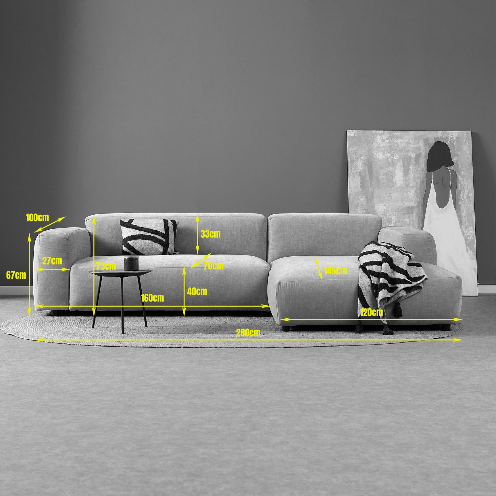 Lichtgrijze hoekbank met chaise rechts, met kussens en open opstelling