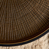 Ronde salontafel met goudbruin gegraveerd blad en afgeronde zwarte rand