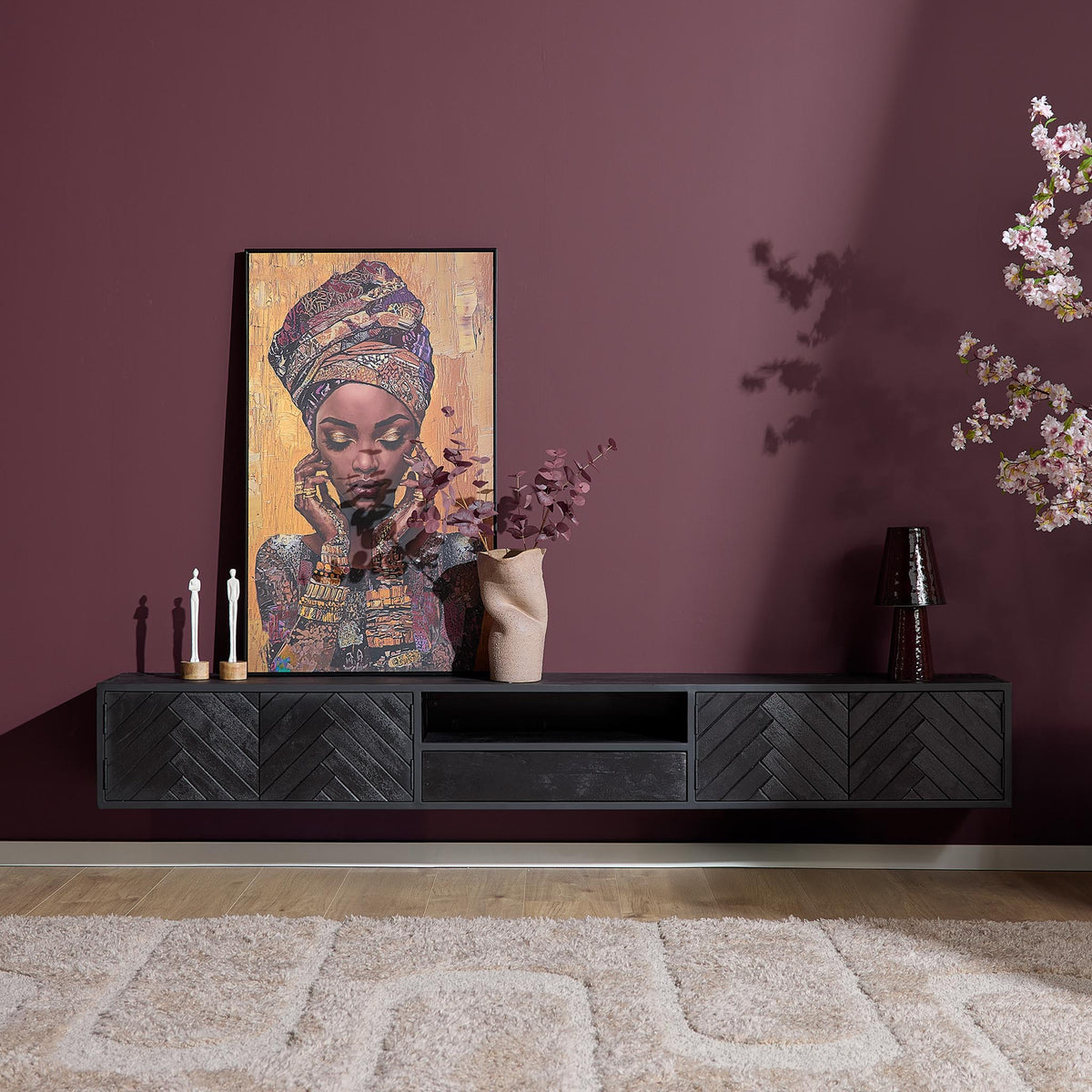 Zwevend tv-meubel met herringbone front, middenvak en lade, donkergrijs/zwart, 240 cm.