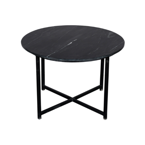 Ronde salontafel met zwart gemarmerd blad en kruispoot onderstel van zwart metaal.