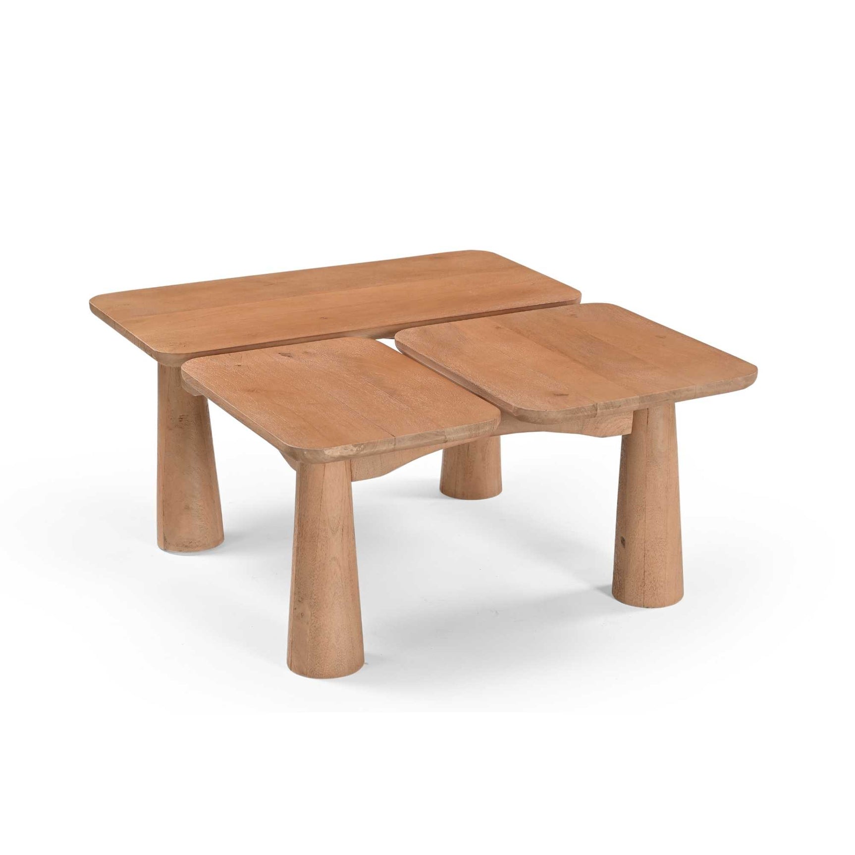 Houten salontafel met vier poten en twee bladdelen op het tafelblad.