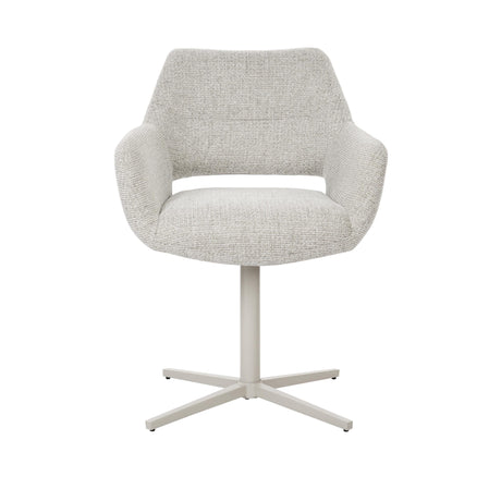 Draaibare eetkamerstoel met beige bouclé zitting en brede armleuningen, wit metalen kruispoot