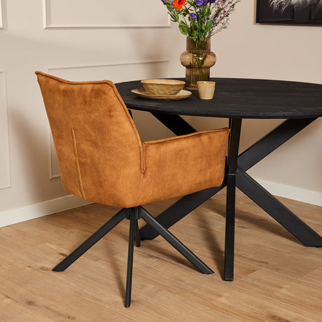 Eetkamerstoel met goudkleurige fluweellook bekleding, hoge rug en armleuningen, draaivoet