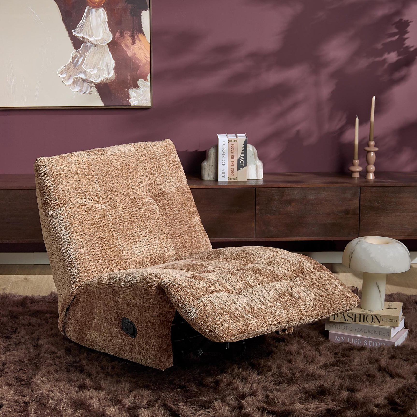 Kaneel relaxfauteuil in beige stof met rugleuning en opklapbare voetensteun