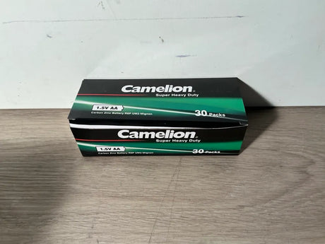 Camelion AA-batterijpacks in zwart-groene kartonnen dozen